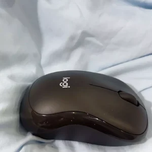 Chuột Bluetooth Logitech M241 Silent - Không dây, Nhỏ gọn, Tương thích Windows, macOS