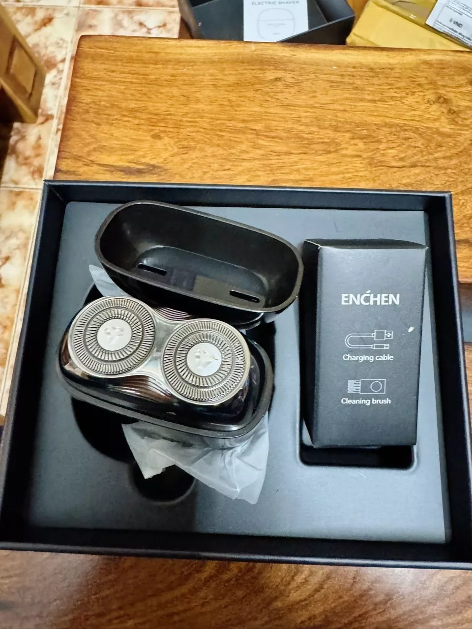 Máy cạo râu Enchen Mini 6 lưỡi dao kép mỏng, chống nước IPX7, pin sử dụng đến 2 tháng - BH 12 tháng