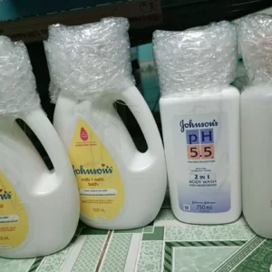 Sữa tắm Johnson's cho bé Sữa và Gạo, Sữa và Yến Mạch 1000ml