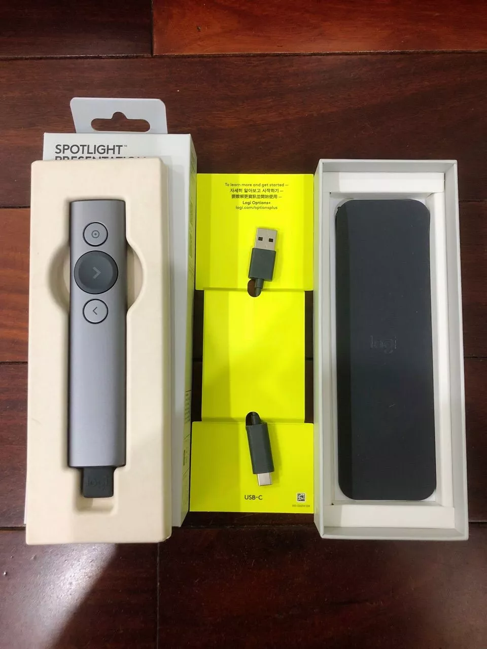 Bút trình chiếu không dây 30m Logitech Spotlight - Bluetooth, USB, phóng to để nhấn mạnh