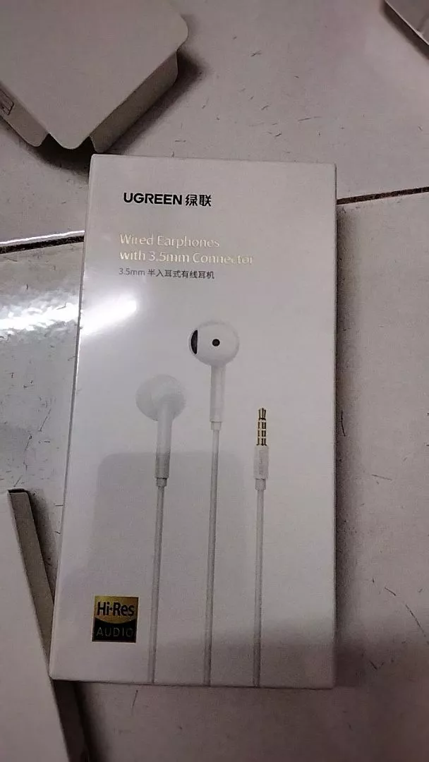 Tai nghe nhét tai UGREEN Aux, Tai nghe có dây 3,5 mm Điều khiển âm lượng cách ly tiếng ồn có micrô cho AndroidMP3 / MP4 / Pad