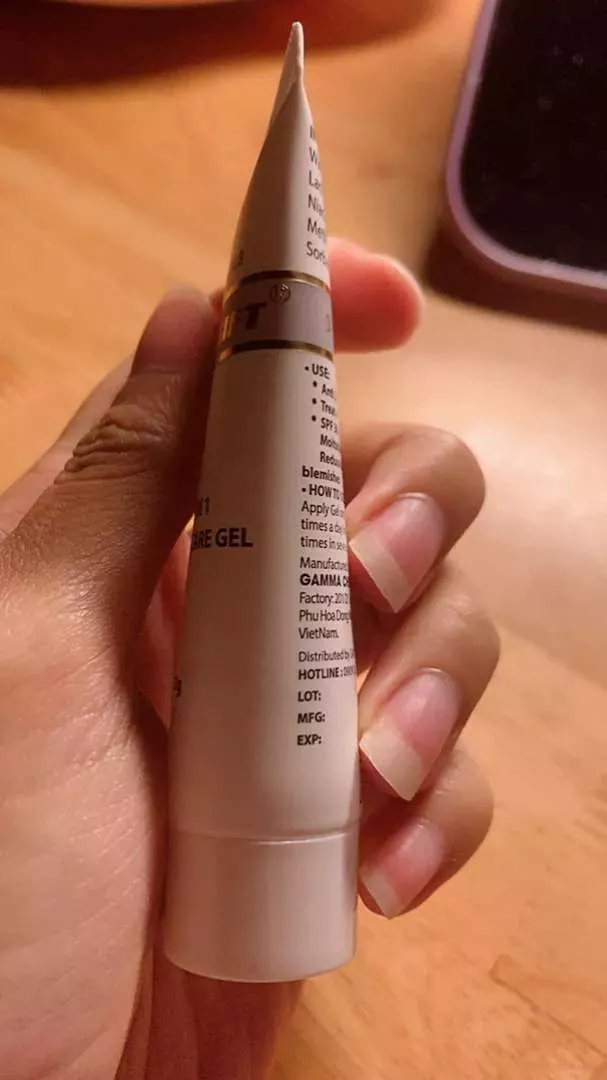 Kem Mụn SANTAGIFT Gel Giảm Mụn ẩn Trứng Cá chấm mụn Ngừa Thâm Mờ Sẹo Dưỡng Da Trắng sáng chống nắng