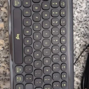 Bàn phím Bluetooth không dây POP ICON KEYS Logitech - Thoải mái, Nút lập trình, Kết nối 3 thiết bị