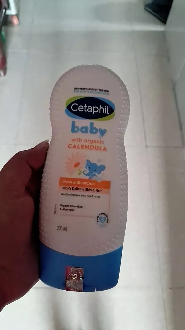 Sữa tắm gội Cetaphil Baby Wash & Shampoo with Organic Calendula 400ML & 230ML
