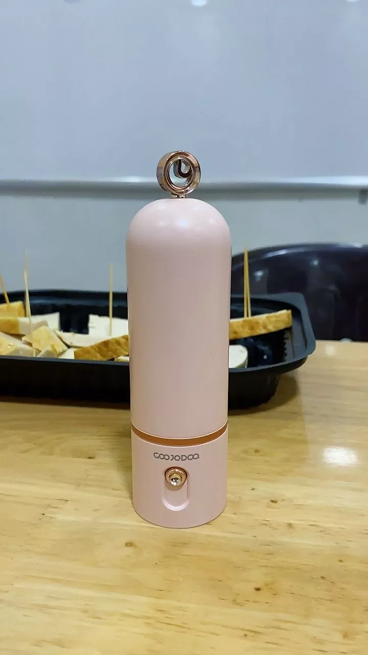Quạt mini cầm tay GOOJODOQ, 3 tốc độ, cánh quạt bền bỉ sạc Type-c