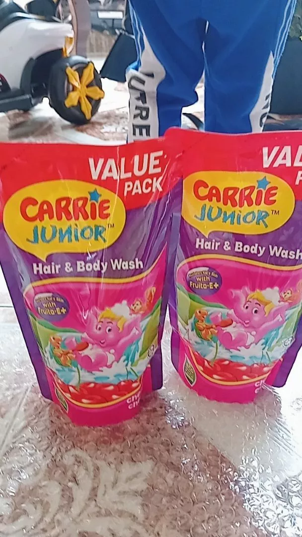 Combo 2 Túi Sữa Tắm Gội thiên nhiên Sạch Dịu Nhẹ & ẩm mịn Cho Bé Carrie Junior Cheeky Cherry 500g x2 (quà mùi ngẫu nhiên