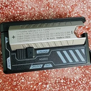 GOOJODOQ 22.5w 10000Mah Sạc dự phòng di động Hai pin Mecha Style Nhẹ Typc-C / Lighiting Giao diện kép Power Bank