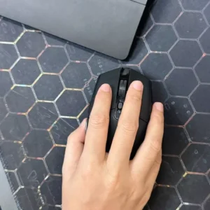 Chuột gaming không dây Logitech G G305 LIGHTSPEED - Hero 12K DPI, Nhẹ 99g, 6 nút lập trình, Pin 250h