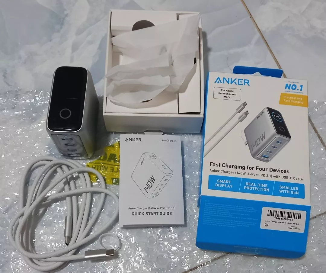 Bộ sạc nhanh Anker ZoLo 140W 4 cổng | Sạc nhanh cho laptop | 3 USB-C & 1 USB-A sạc 4 thiết bị - B2697