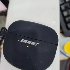 Ốp sạc không dây Bose Ultra Open Earbuds