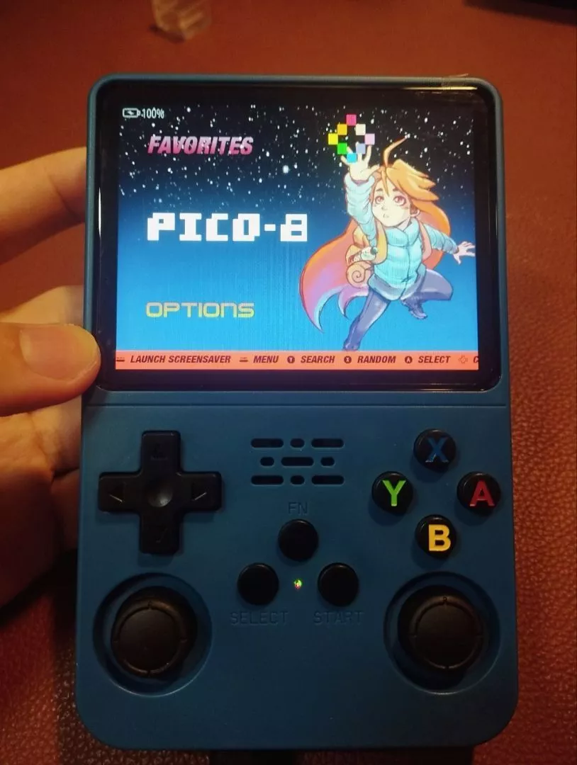 Máy Chơi Game R36S - BH 12 Tháng - Tặng Kèm Thẻ 64GB Cài Sẵn 15.000 Games Retro