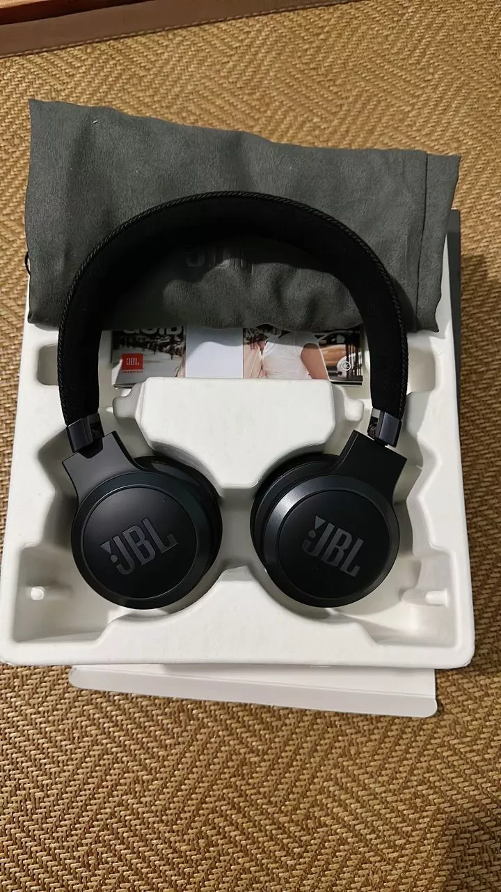 Tai Nghe chụp tai Bluetooth Chống Ồn JBL Live 670NC - Hàng Chính Hãng