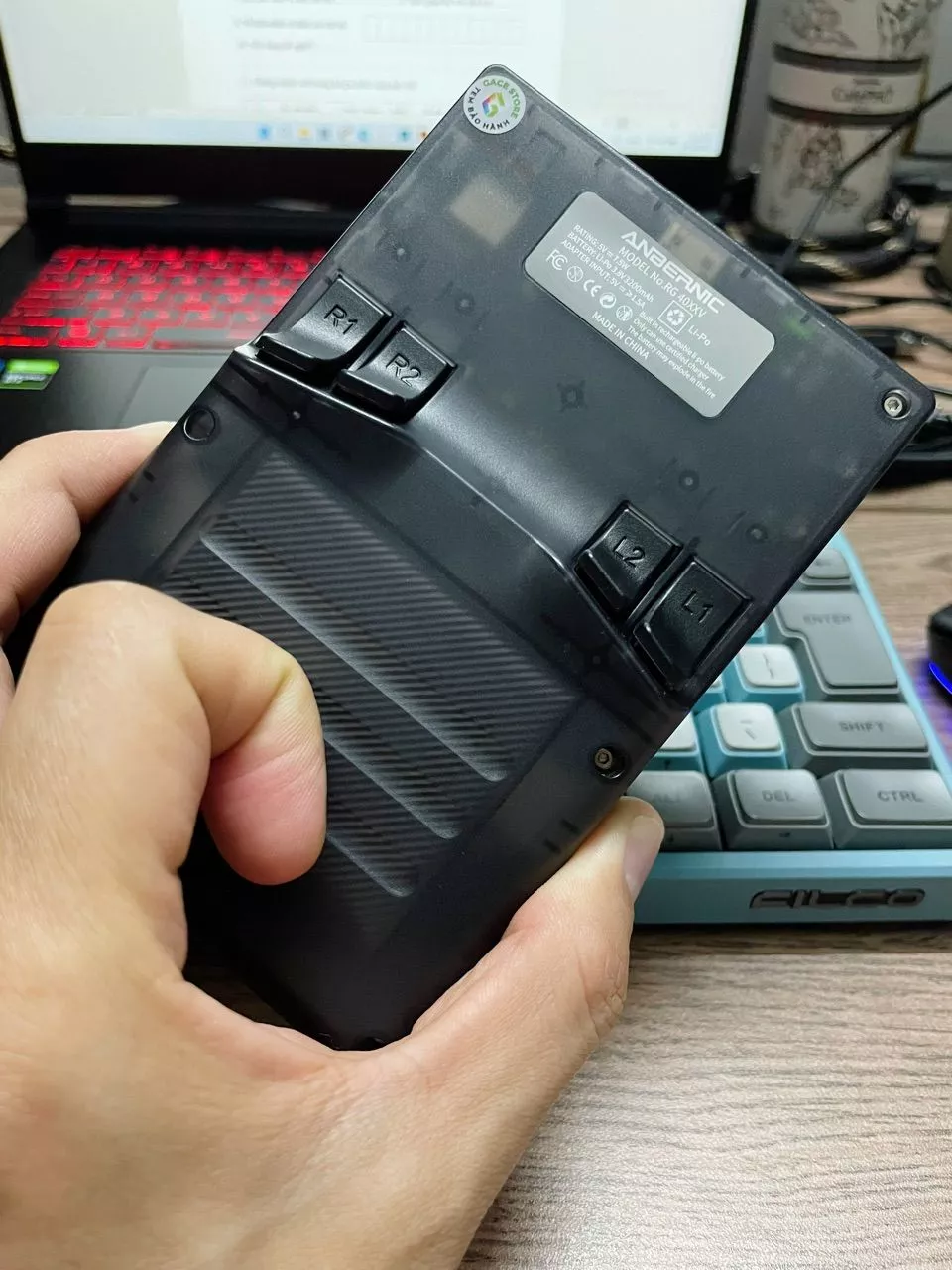 Anbernic RG40XX V Màn Hình Dọc - Máy chơi game Retro giả lập hỗ trợ xuất TV và tay cầm chơi game