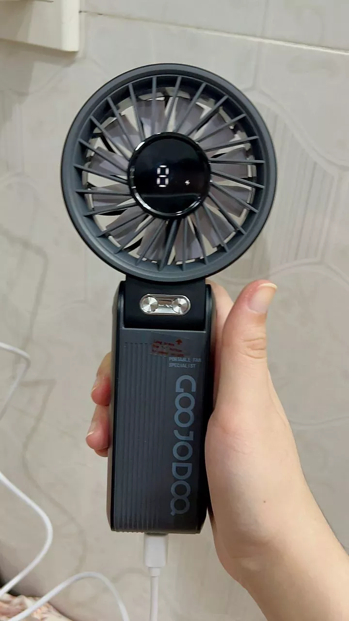 Bảo hành chính thức Quạt mini Goojodoq có màn hình kỹ thuật số LED