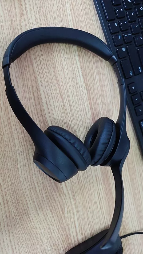 Tai nghe Bluetooth không dây Logitech Zone 300 - Micrô khử ồn, Windows, Mac