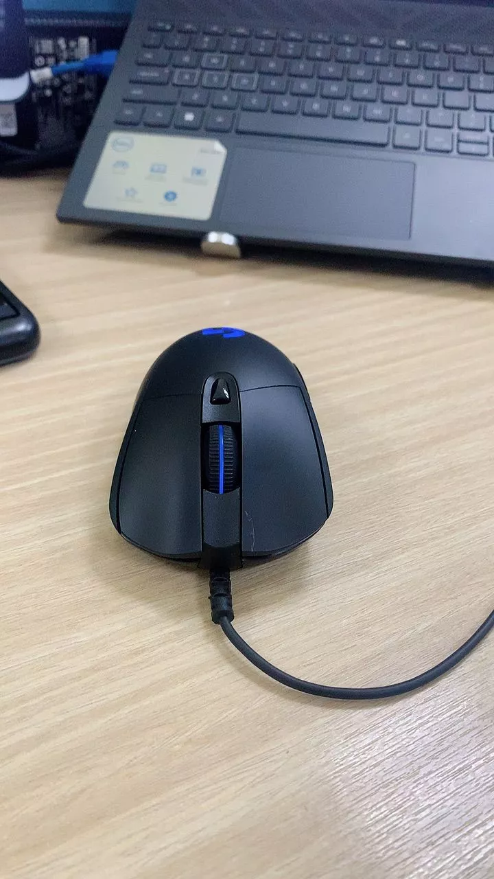 Chuột gaming có dây RGB Logitech G403 Hero - cảm biến 25k, công thái học, nhẹ 87g
