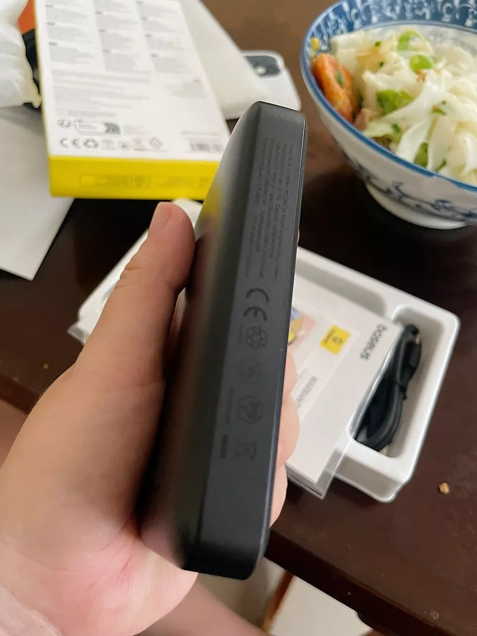 Pin sạc dự phòng không dây FM11 22.5W BASEUS 10000mah mini có nam châm thích hợp cho phone
