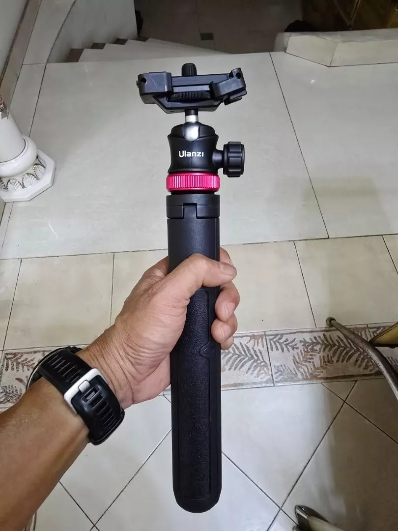 ULANZI MT-44 - Chân Tripod Đi Kèm Ngàm Kẹp Điện Thoại Chiều Cao 146CM