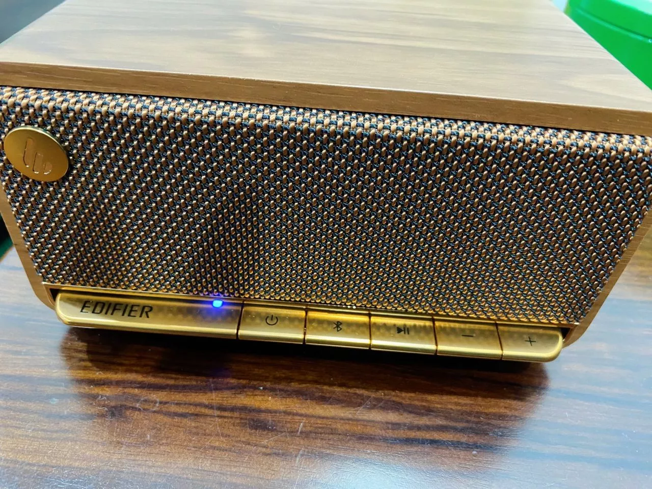 Loa Bluetooth Không Dây Để Bàn Cổ Điển EDIFIER MP230 20W - Chơi Nhạc Đến 9H - 4 Phương Thức Kết Nối - 15 Tháng Bảo Hành
