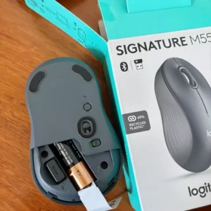 Chuột không dây Bluetooth Logitech M550 Signature - SmartWheel, giảm ồn, 4000DPI, Đa thiết bị
