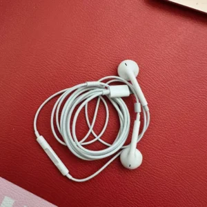 Tai nghe Apple Earpods chân lightning Chính hãng (dùng cho iPhone 14 series trở xuống)