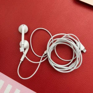 Tai nghe Apple Earpods chân lightning Chính hãng (dùng cho iPhone 14 series trở xuống)