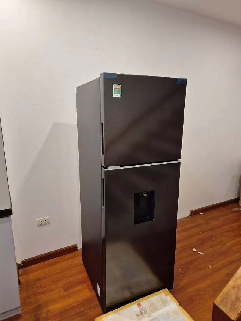 Tủ Lạnh Samsung Ngăn Đông Trên 345L RT35CG5544B1SV - Ngăn Lấy Nước Ngoài, màu Đen