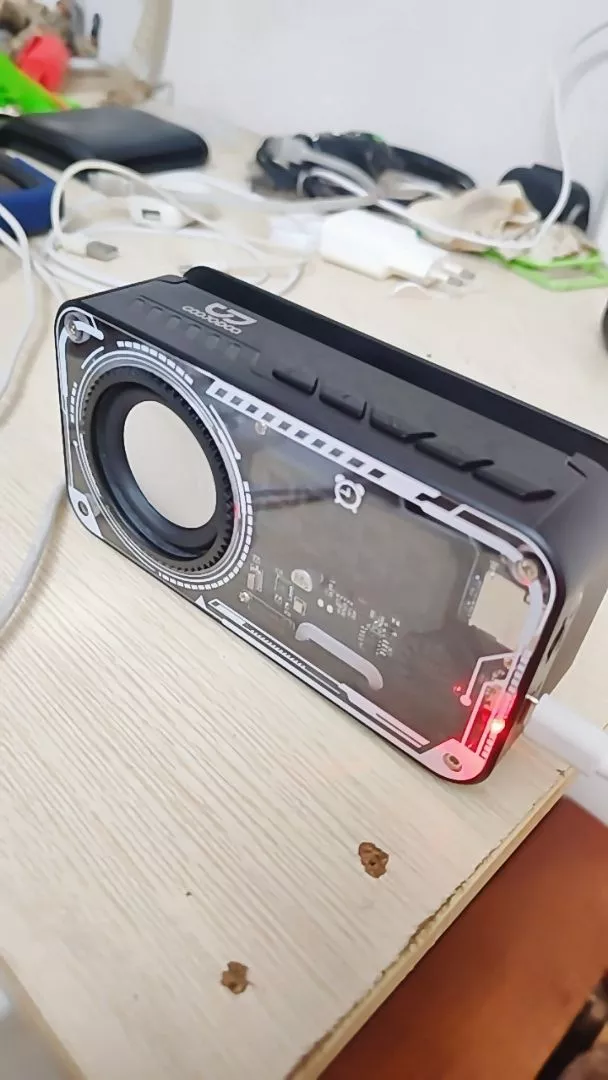 Loa không dây Bluetooth 5.3 GOOJODOQ Thiết kế cơ học có màn hình LED hiển thị thời gian Loa di động