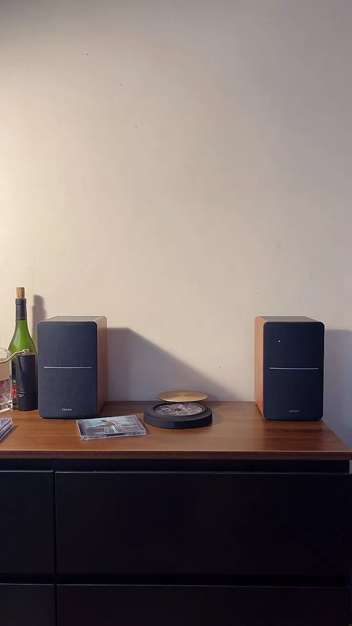 Loa Bluetooth Bookshelf Để Bàn EDIFIER R1280DBs - Công Suất 42W - Tích Hợp Cổng Sub Out - Vỏ Gỗ - 15 Tháng Bảo Hành
