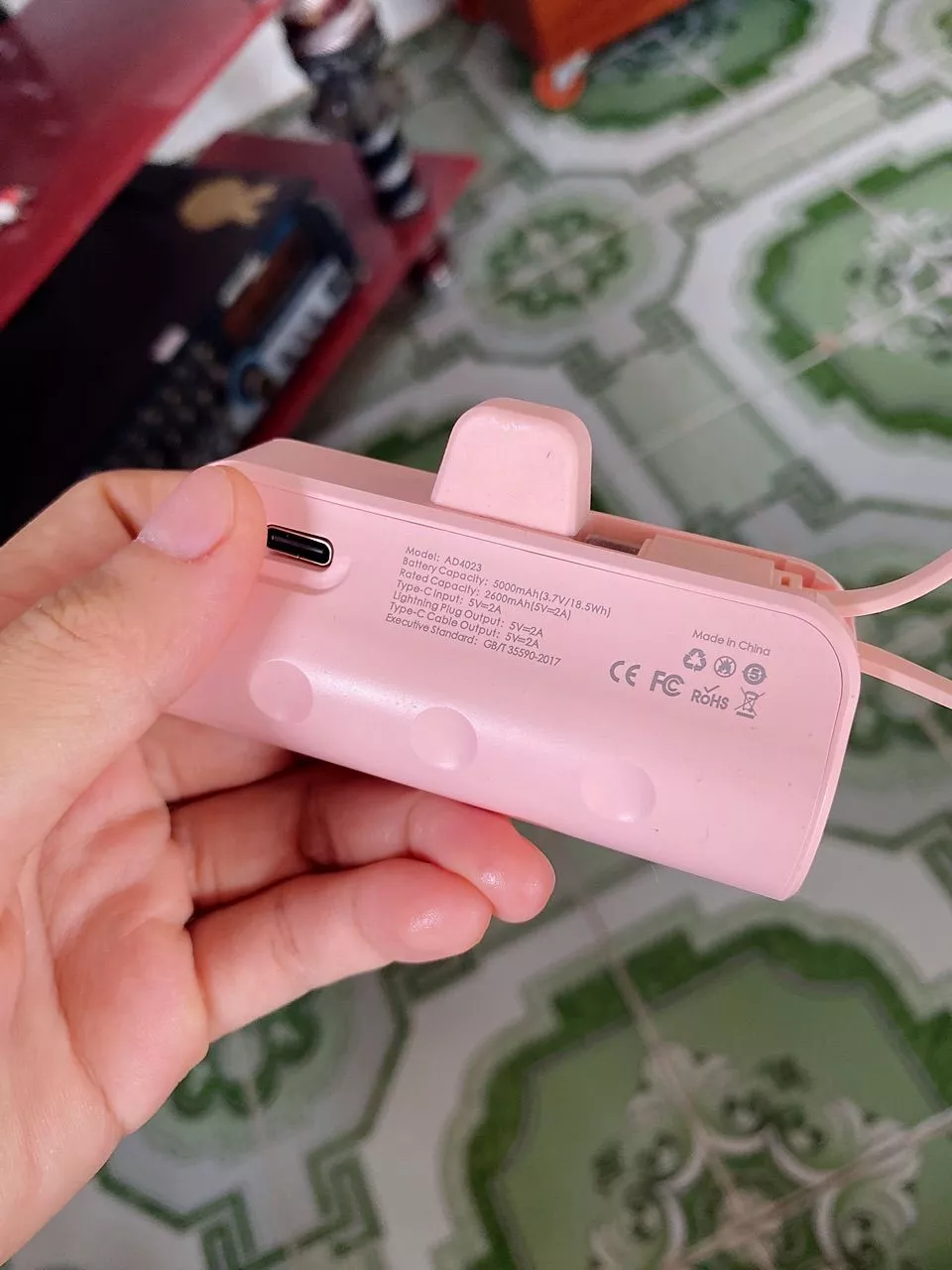 GOOJODOQ 5000mah Mini Power Bank cho iPhone Android Phone Cáp tích hợp Bộ sạc di động nhỏ gọn Lightning & Type C