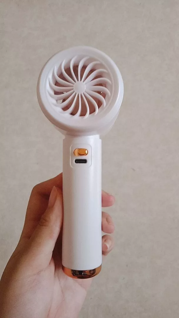 【Tặng Dây Đeo + Dây Sạc】Quạt Cầm Tay Turbo Tốc Độ Gió Cực Mạnh - Quạt Làm Mát Nhanh,Quạt tích điện mini pin cao 5000 mah