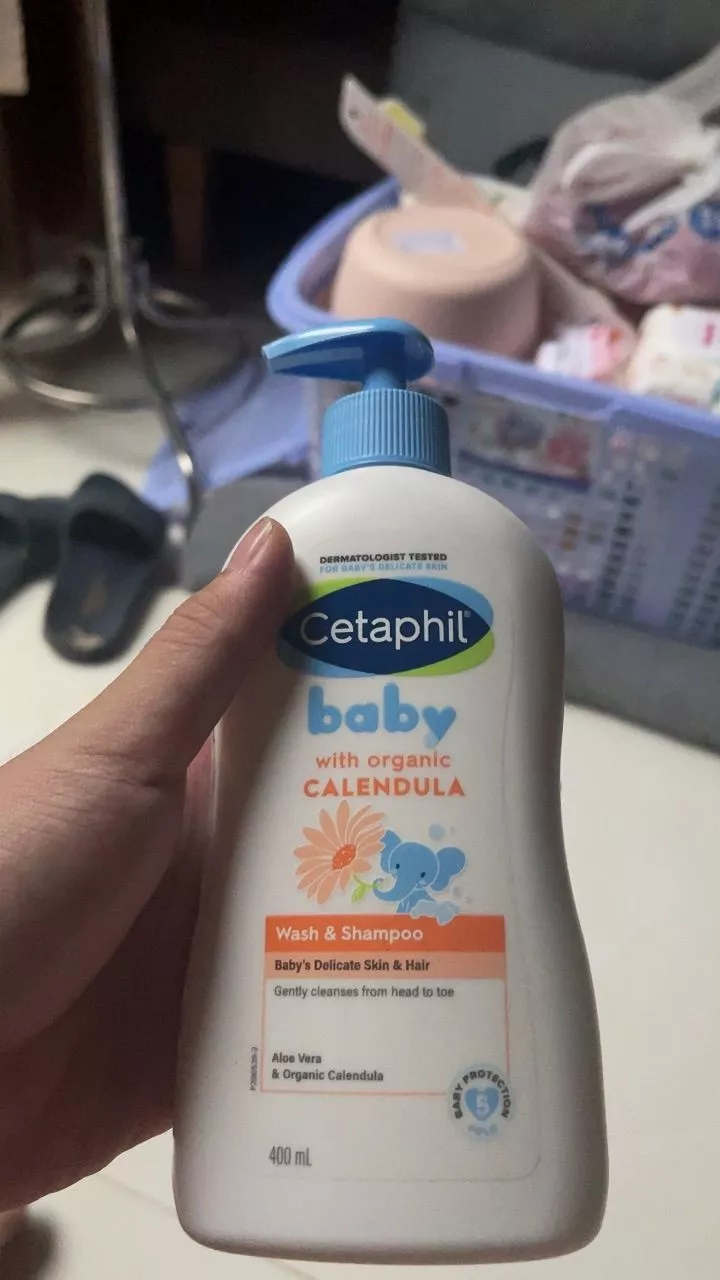 Sữa tắm gội hoa cúc Cetaphil 400ml dịu nhẹ cho bé