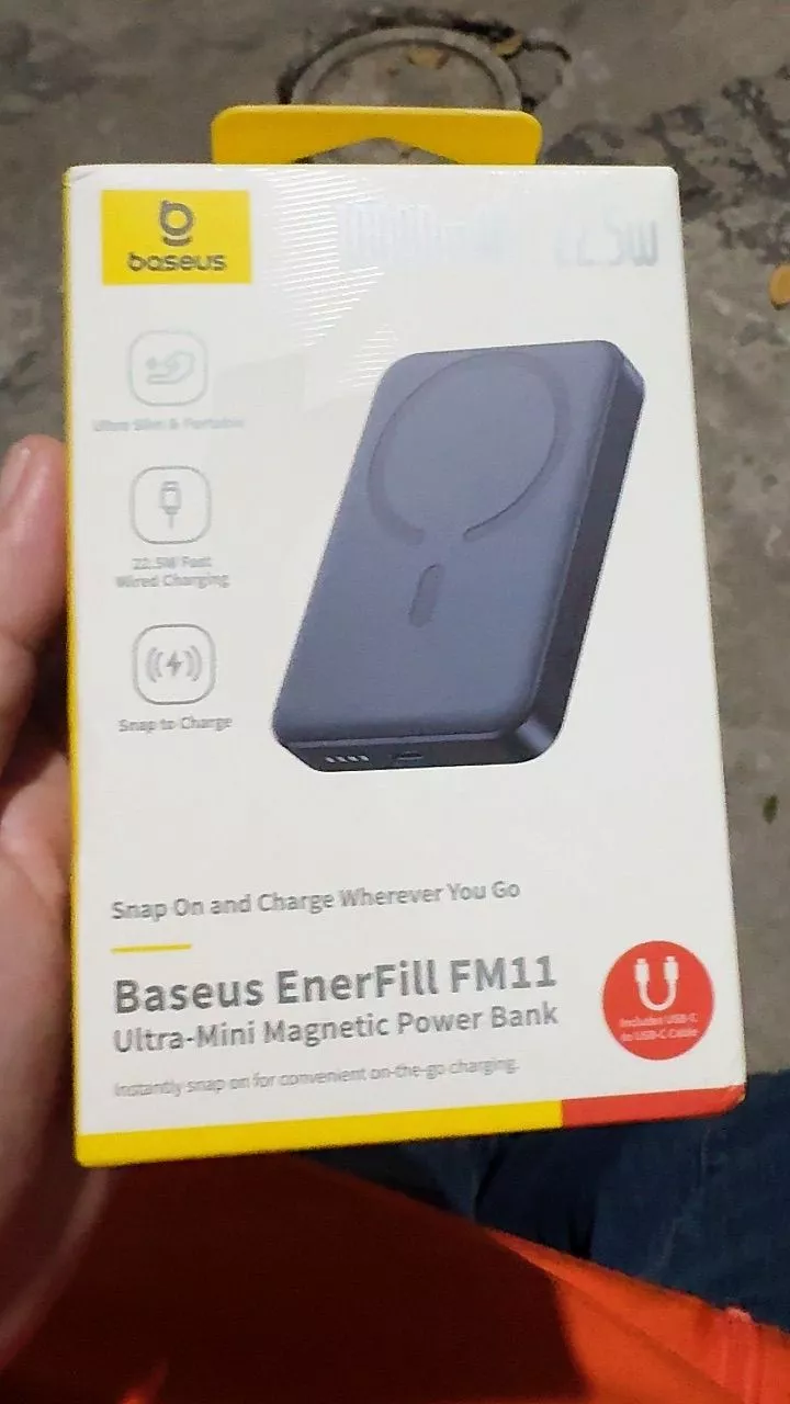 Pin sạc dự phòng không dây FM11 22.5W BASEUS 10000mah mini có nam châm thích hợp cho phone