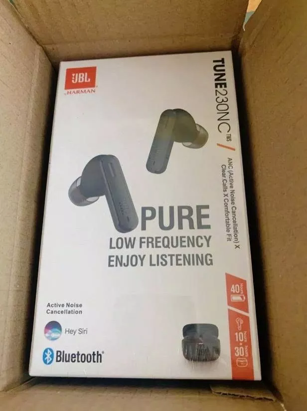 Tai Nghe Bluetooth JBL Tune 230NC - Bass Siêu Căng - Chống Ồn ANC - Cảm Ứng Chạm - Pin 40H - BH 24T