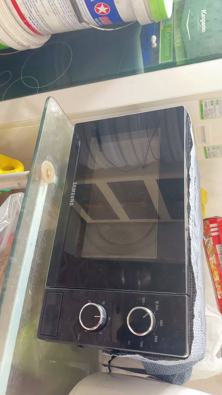 Lò Vi Sóng Samsung 20L MS20A3010AL/SV - Cửa Gương Toàn Phần, màu Đen