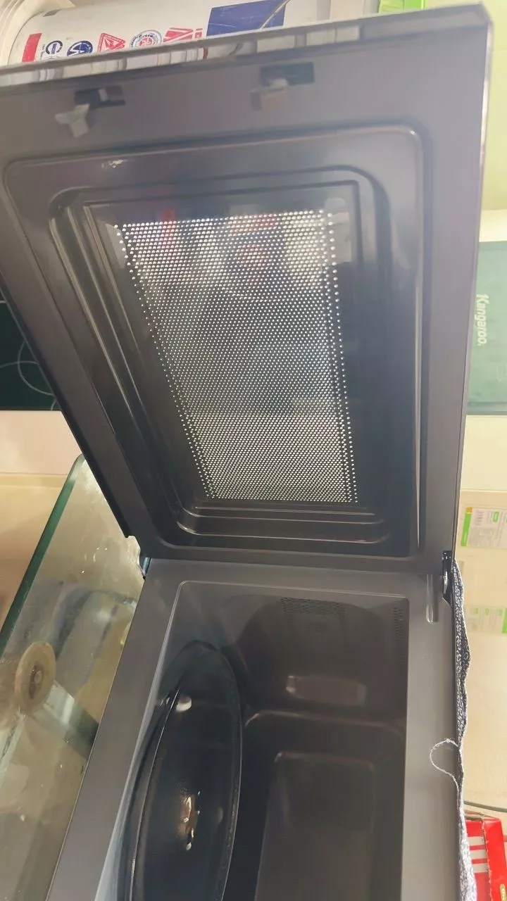 Lò Vi Sóng Samsung 20L MS20A3010AL/SV - Cửa Gương Toàn Phần, màu Đen