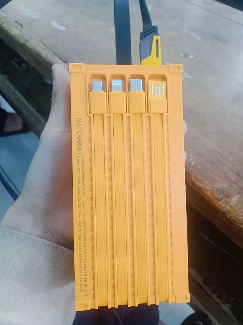Bộ sạc điện thoại kiểu dáng Container 50.000MAH - 120W, 4 cổng USB, sạc nhanh PD 20W, bảo hành 6 tháng - AUDIO365