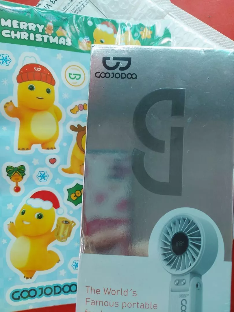 Quạt Goojodoq 4000mAh tốc độ cao Năng lượng mặt trời Quạt cầm tay Turbo100 Gear Wind có thể gập lại