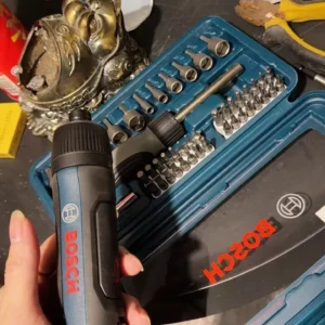Máy vặn vít pin Bosch Go 3 (SOLO) + Tặng kèm 1 Bộ vặn vít đa năng 46 món