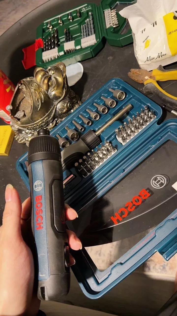 Máy vặn vít pin Bosch Go 3 (SOLO) + Tặng kèm 1 Bộ vặn vít đa năng 46 món