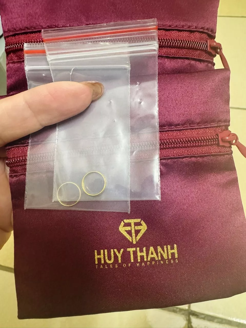Nhẫn Tiết Kiệm Vàng 24k 0.1 Chỉ Huy Thanh Jewelry (KÈM TÚI GẤM)