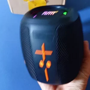 Loa bluetooth không dây HM805 công suất 8W, chống nước, bass siêu trầm cực hay, có led, cổng USB, thẻ nhớ - AUDIO365