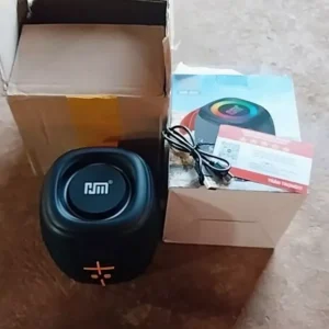 Loa bluetooth không dây HM805 công suất 8W, chống nước, bass siêu trầm cực hay, có led, cổng USB, thẻ nhớ - AUDIO365