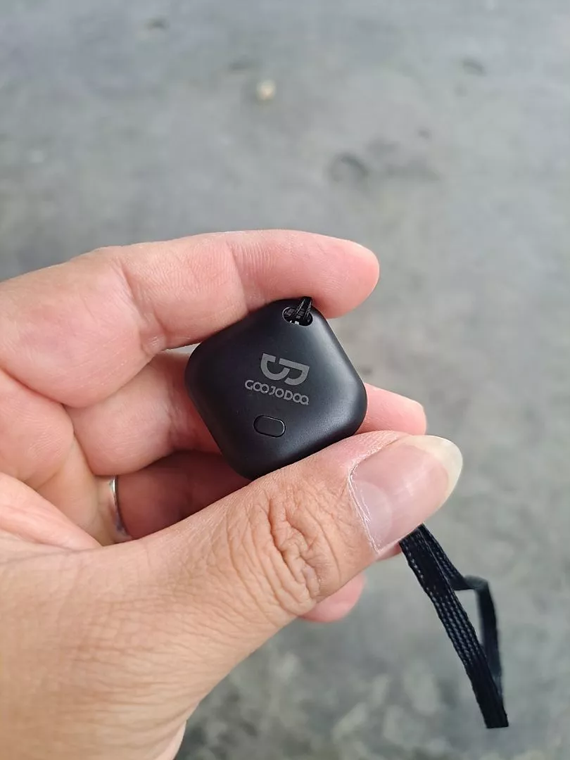 Thiết bị chống mất đồ GOOJODOQ tích hợp định vị GPS và báo động thông minh, tương thích với Android.