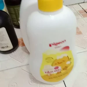 Tắm gội Pigeon cho bé - Sữa tắm gội toàn thân 2 trong 1 an toàn dịu nhẹ 700ml