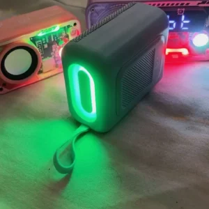 Loa Bluetooth GOOJODOQ RGB sở hữu hệ thống đèn LED chất lượng cao và âm thanh Hi-Fi, hỗ trợ phát nhạc từ thẻ TF/USB.