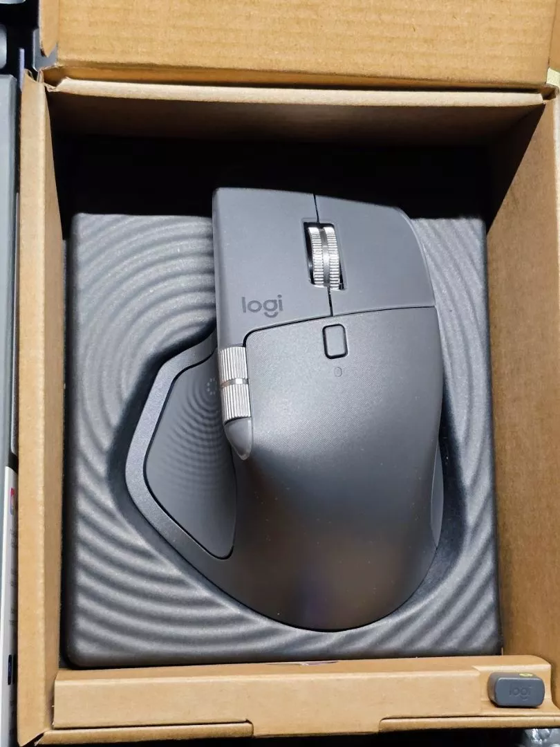 Chuột không dây công thái học Logitech MX Master 4 - Rung phản hồi, Cuộn siêu nhanh, Sạc USB-C