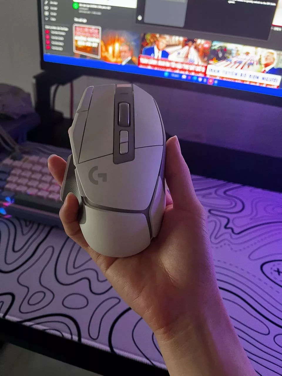 Chuột gaming không dây Logitech G G502 X PLUS LIGHTSPEED LIGHTFORCE Hybrid RGB Lightsync