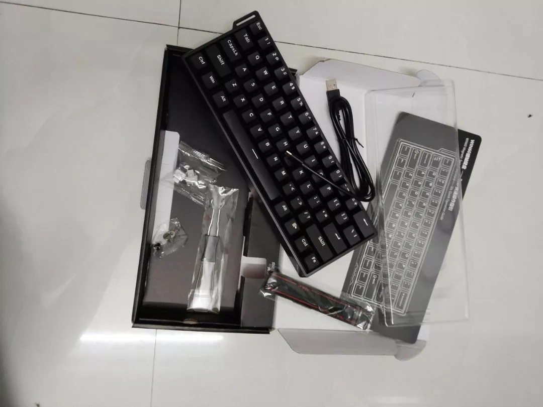 Bàn phím cơ gaming AULA WIN60 - Magetic Switch - Rapid Trigger - Led RGB - Có APP tùy chỉnh - Tặng kèm móc cài