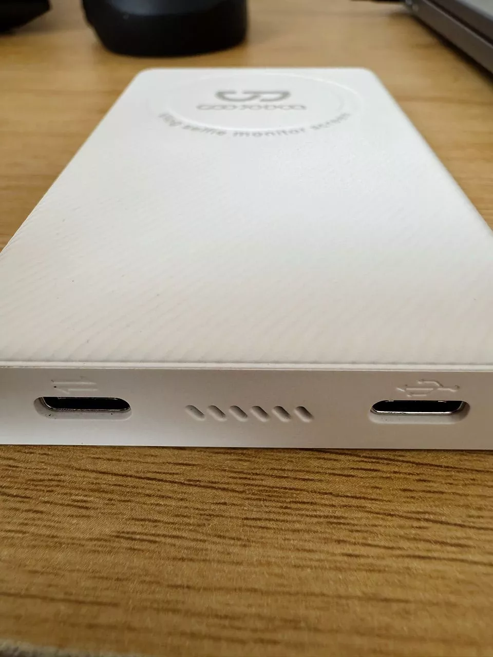 Màn hình selfie từ tính Goojodoq 1500mAh, hỗ trợ Bluetooth, quay phim 4K lật một chạm và sạc ngược